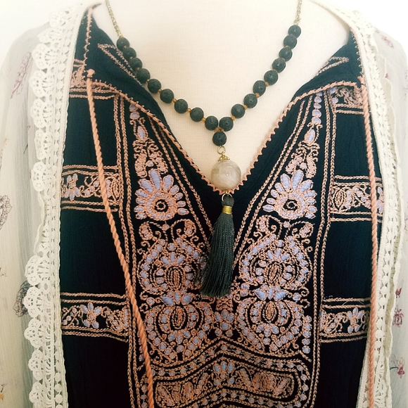 ❤🌼🌲SAVED FOR LAVONNE Free People Embroidered Long Sleeve Tassel Tie Tunic S/P - Picture 4 of 13